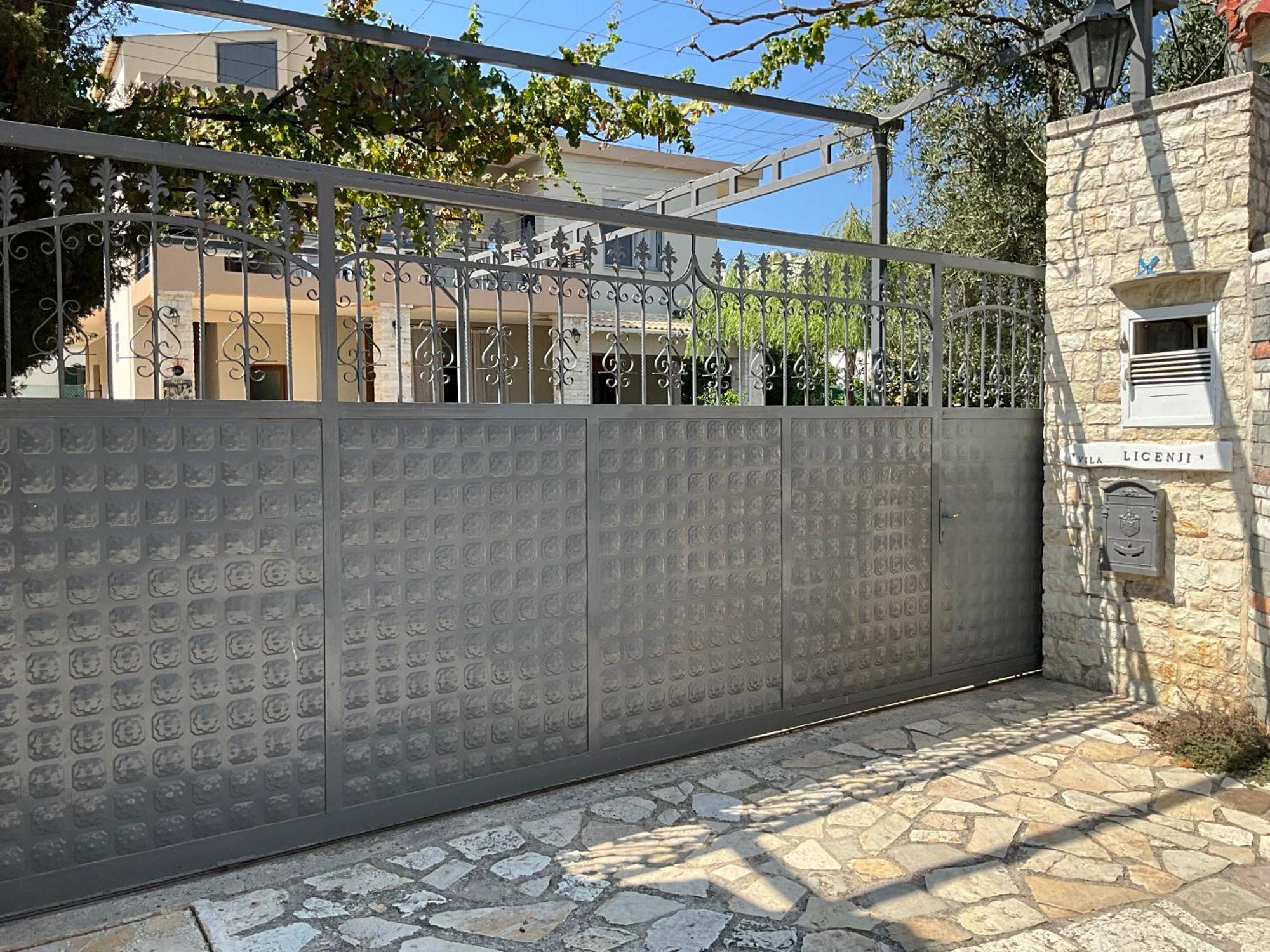 Vila Licenji Vlore Luaran gambar